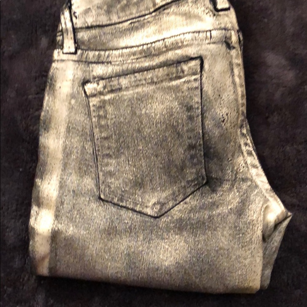 Black/gold,bronze,white/silver,silver jeans